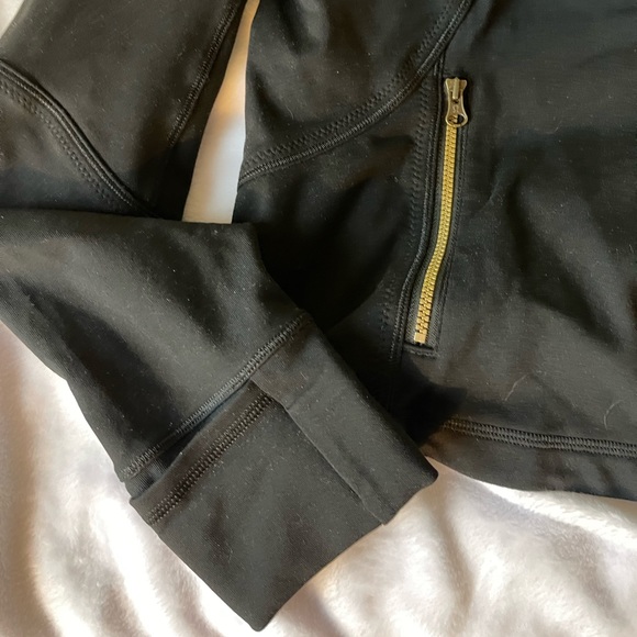 Black Lululemon jacket. - Picture 3 of 4